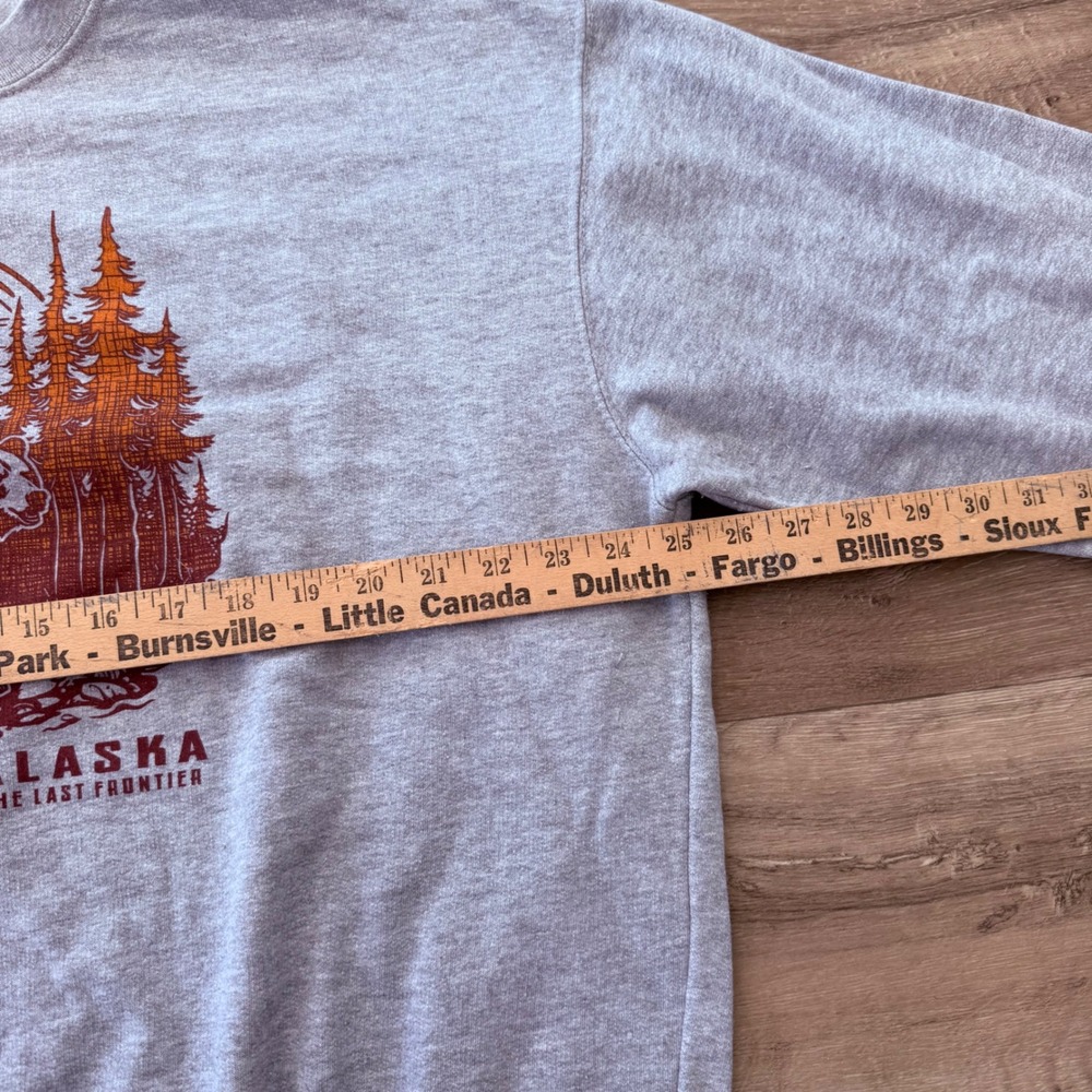 Prairie Mountain Mens Alaska The Last Frontier Bear nature Sweatshirt Grey XL - Picture 4 of 7